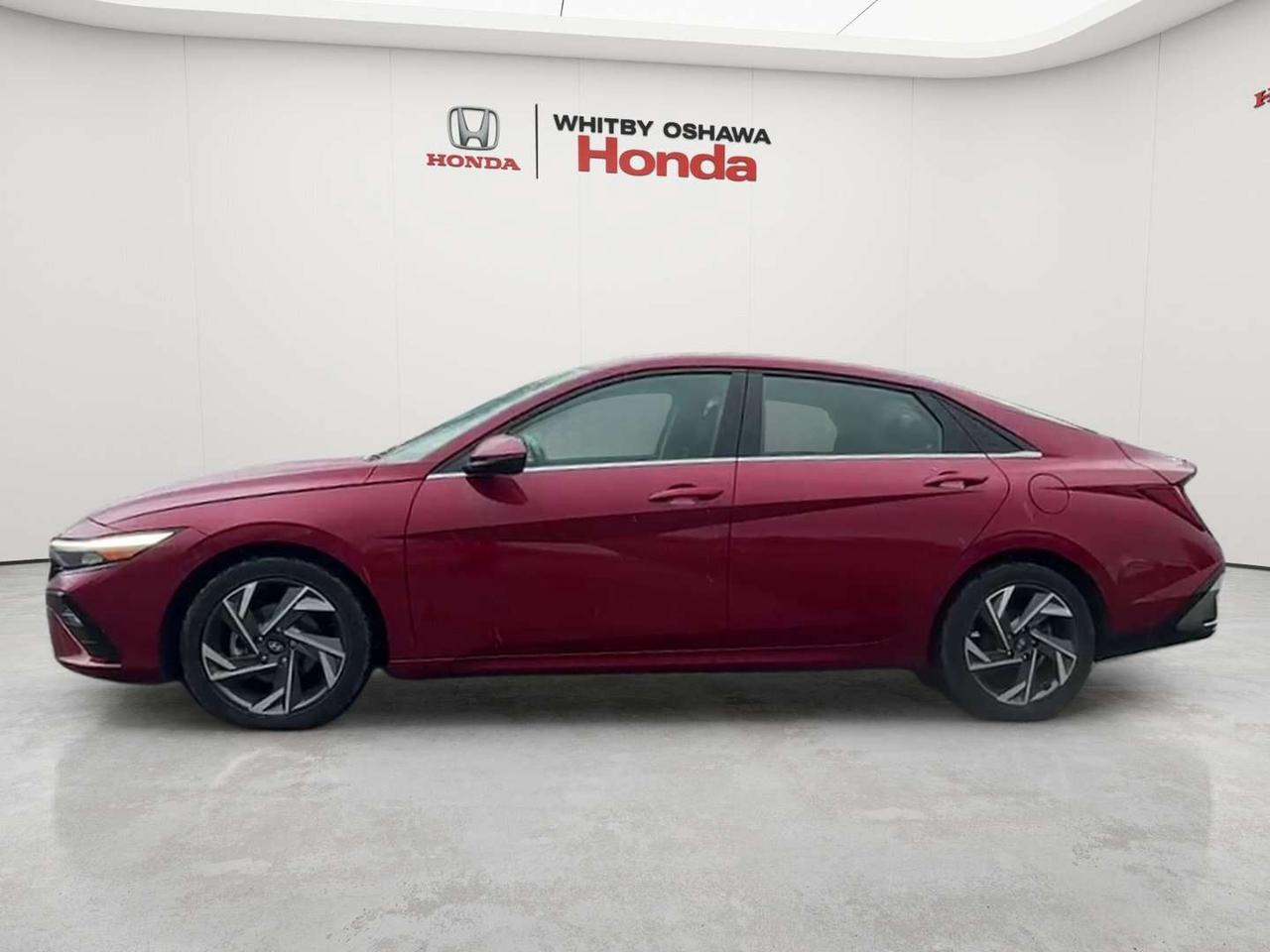 2024 Hyundai Elantra Luxury DCT Photo