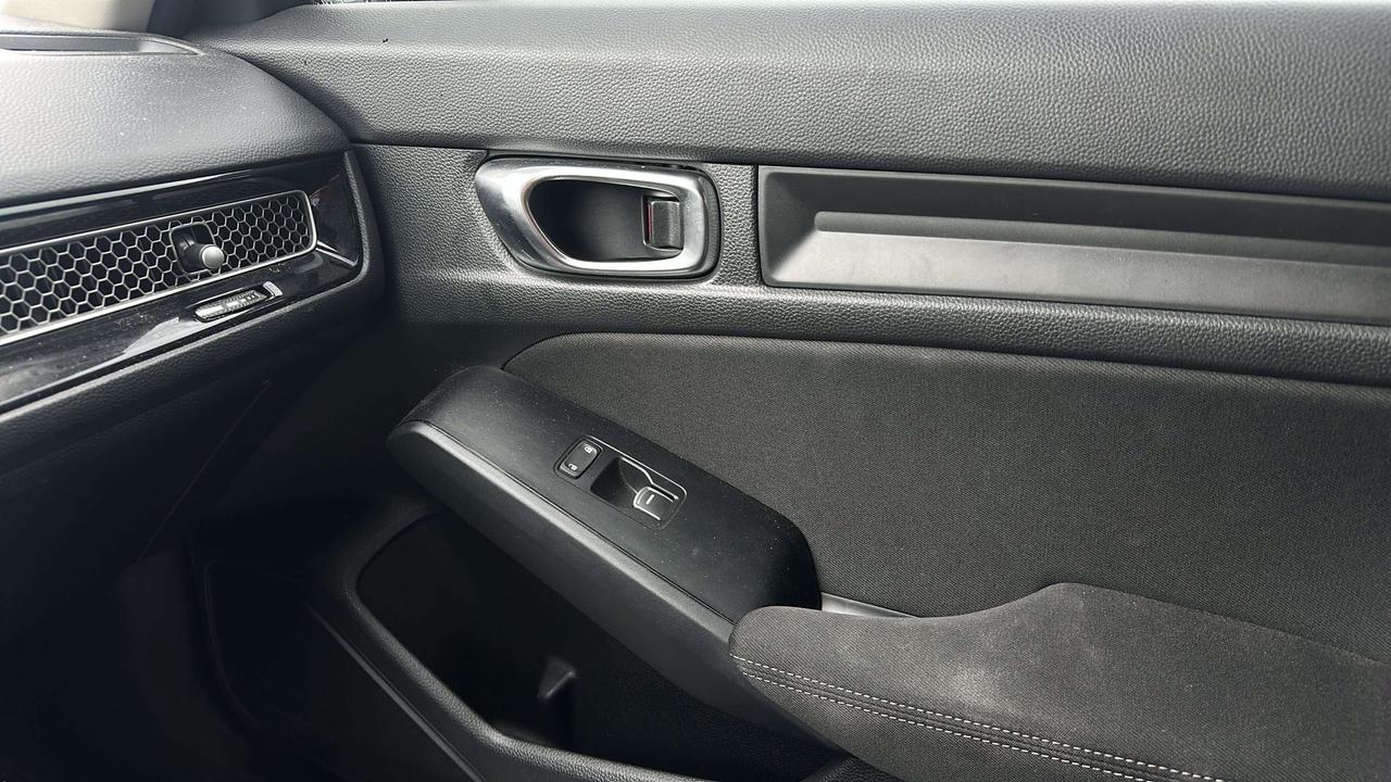 2025 Honda Civic LX Photo