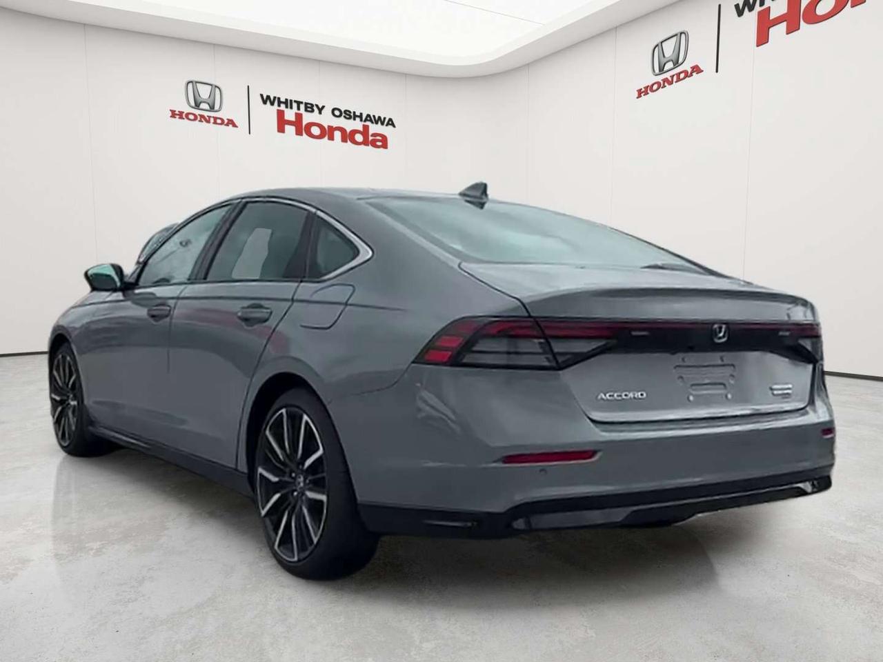 2025 Honda Accord Touring Photo