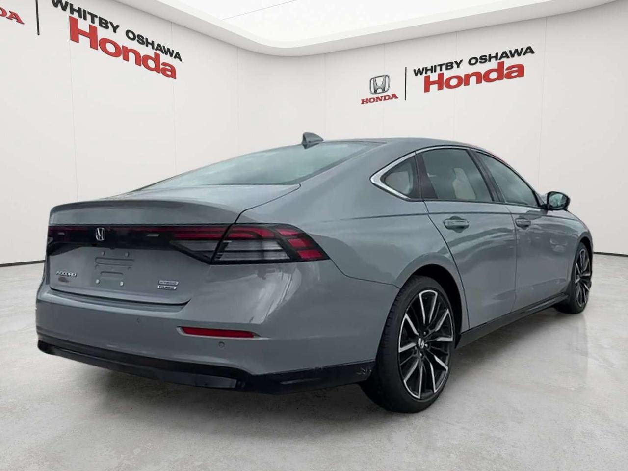 2025 Honda Accord Touring Photo