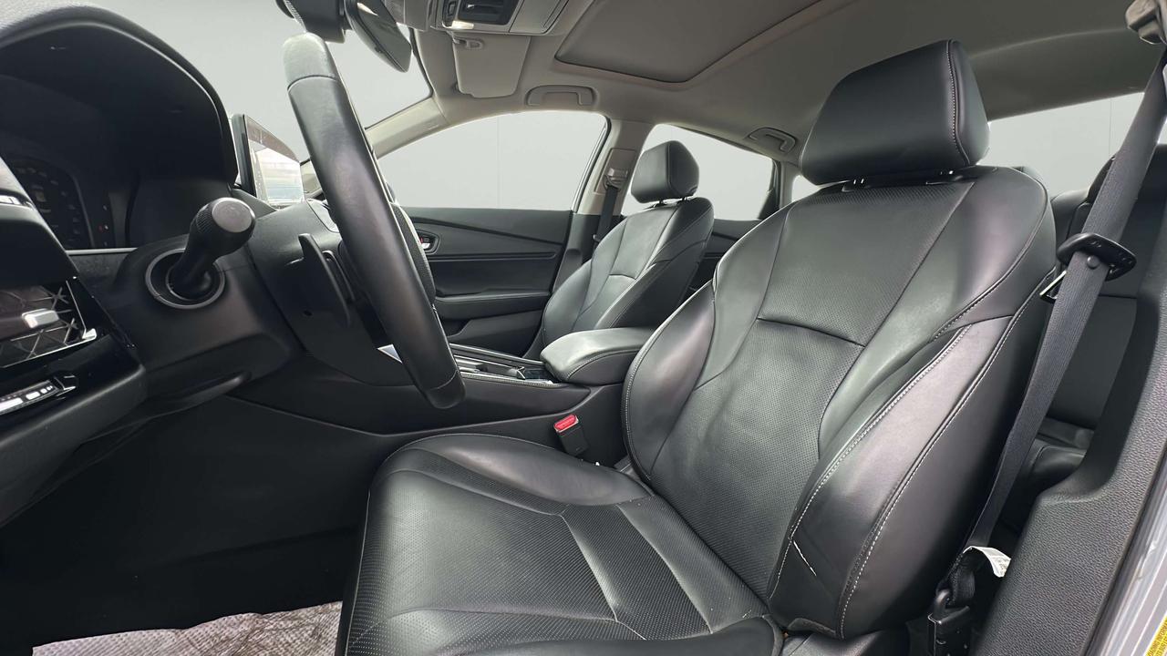 2025 Honda Accord Touring Photo