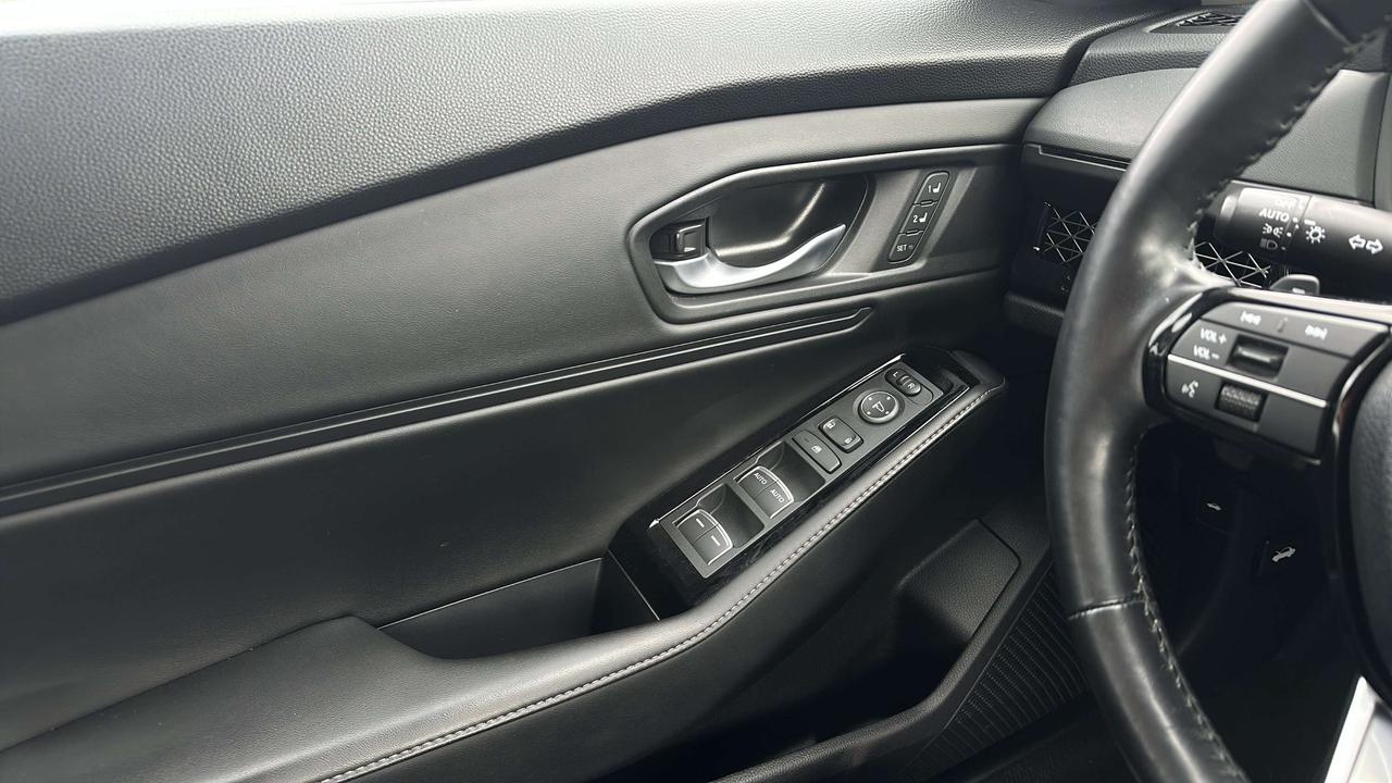 2025 Honda Accord Touring Photo
