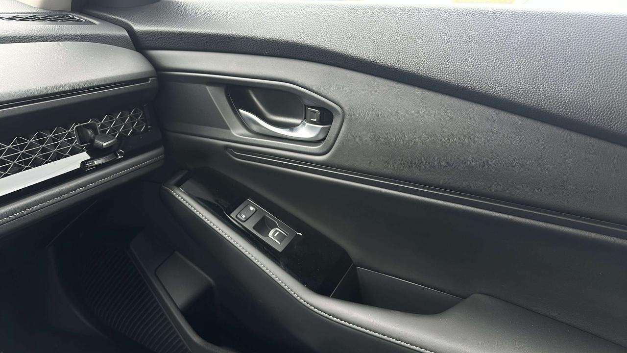 2025 Honda Accord Touring Photo