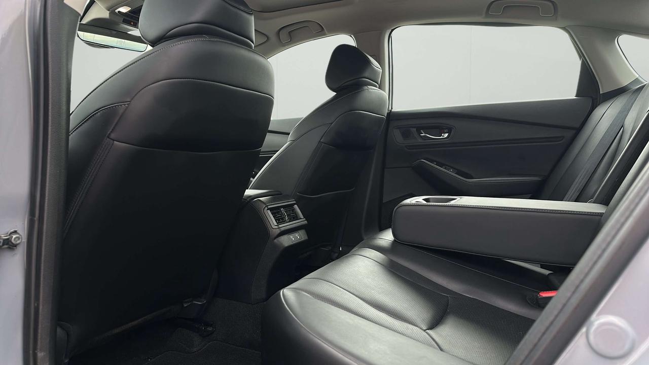 2025 Honda Accord Touring Photo
