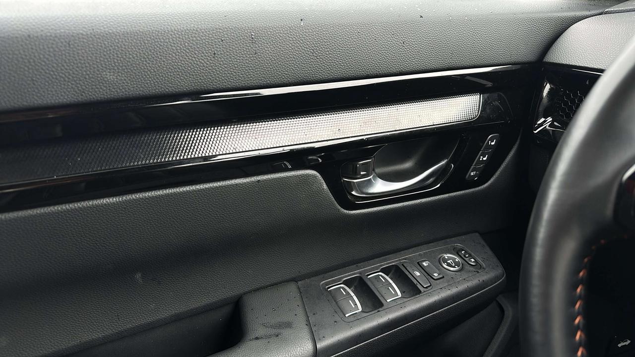 2026 Honda CR-V Touring Photo