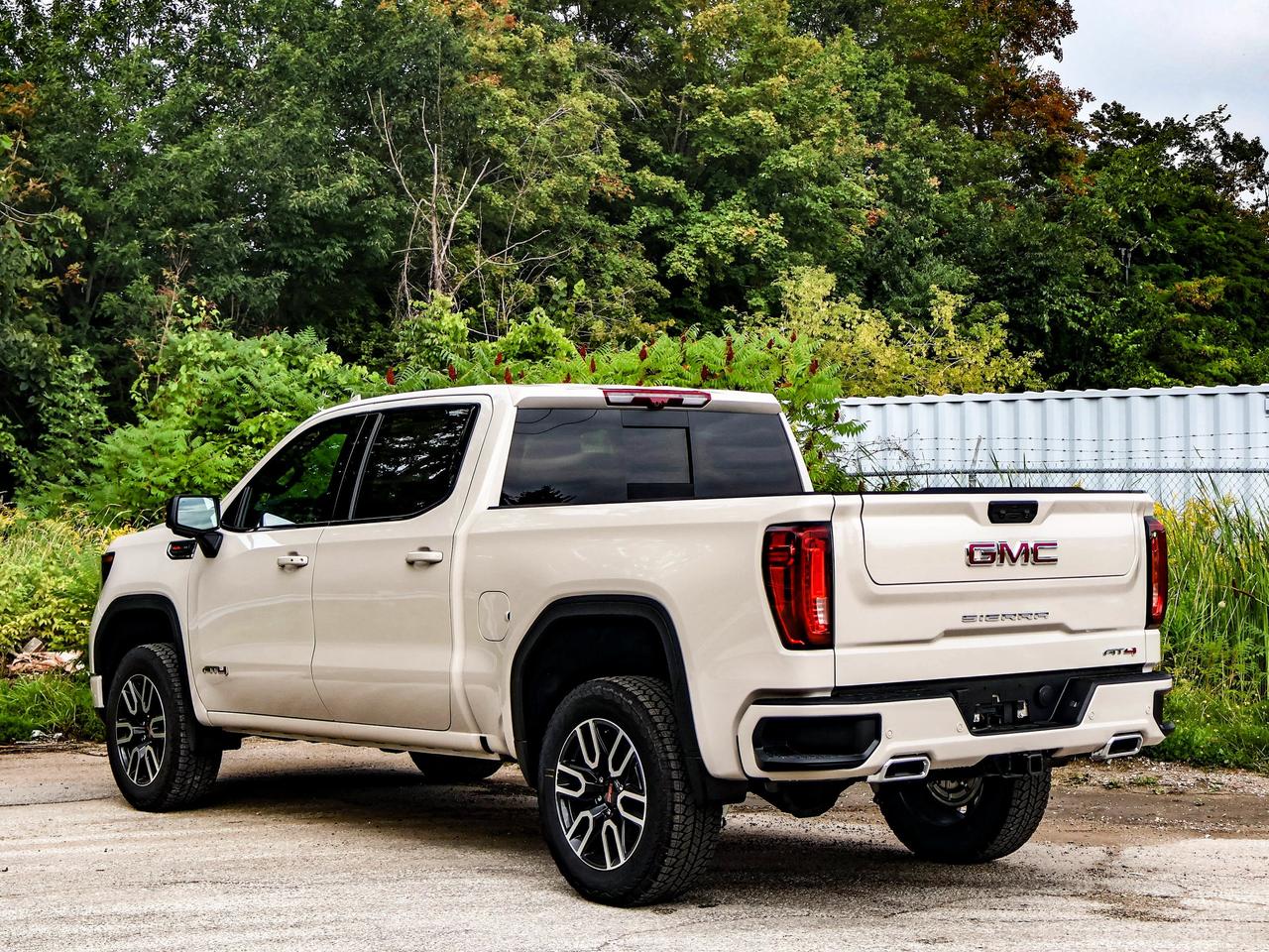 2026 GMC Sierra 1500 AT4 Photo