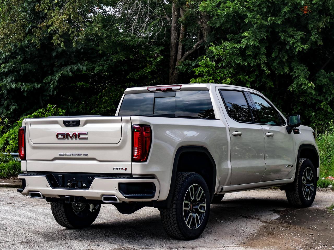 2026 GMC Sierra 1500 AT4 Photo