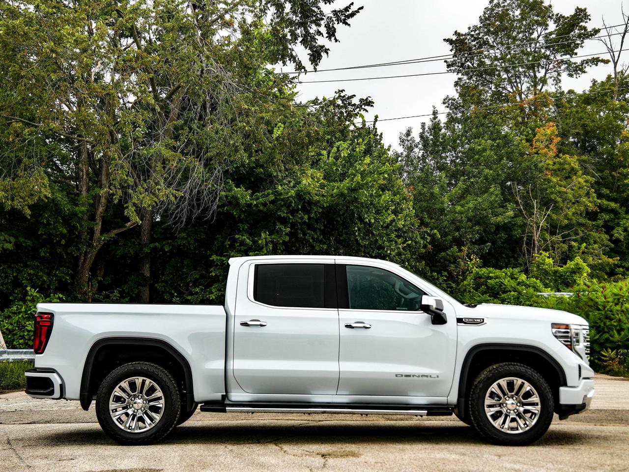 2026 GMC Sierra 1500 Denali Photo2