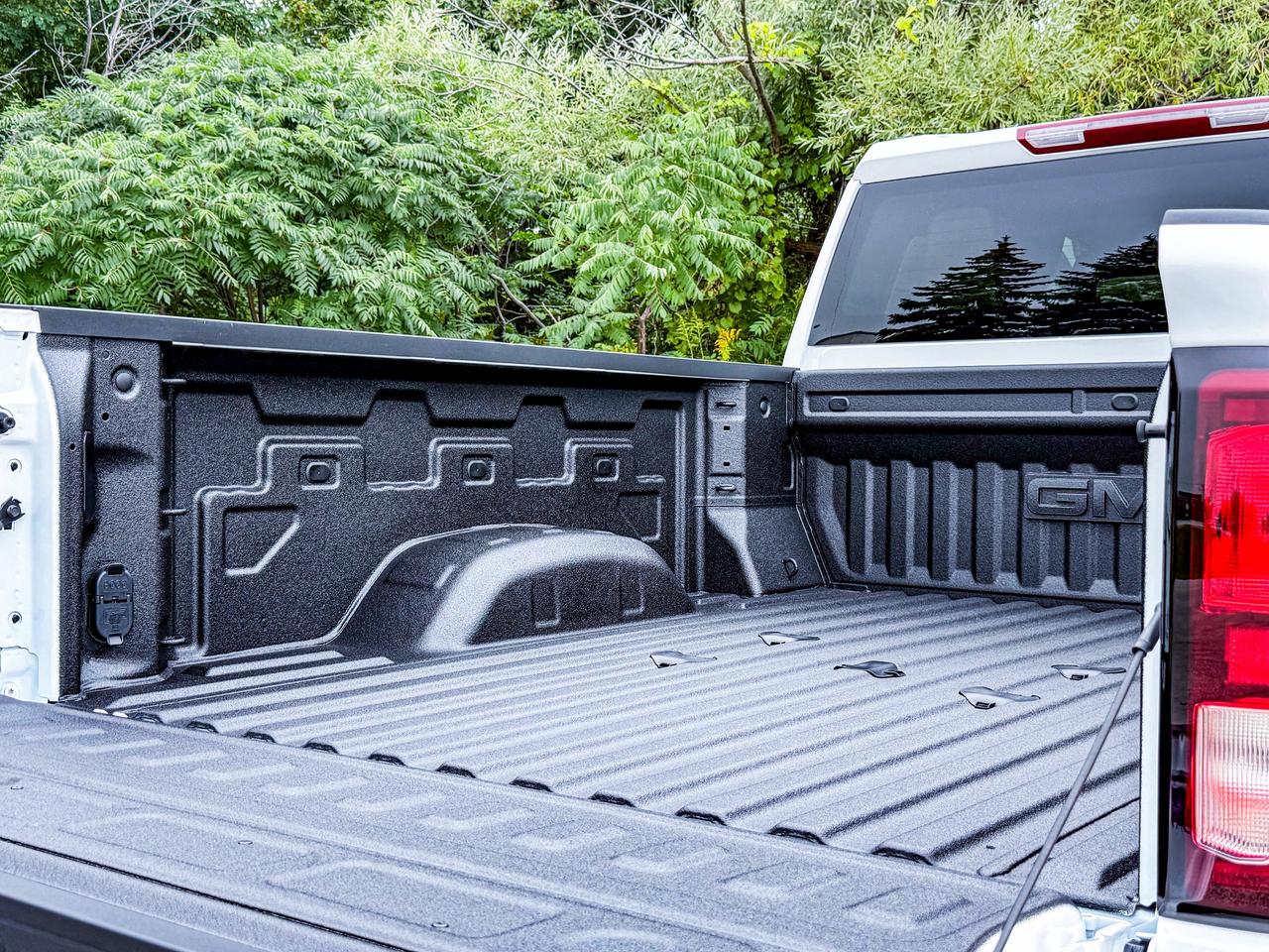 2026 GMC SIERRA 2500HD SLE Photo