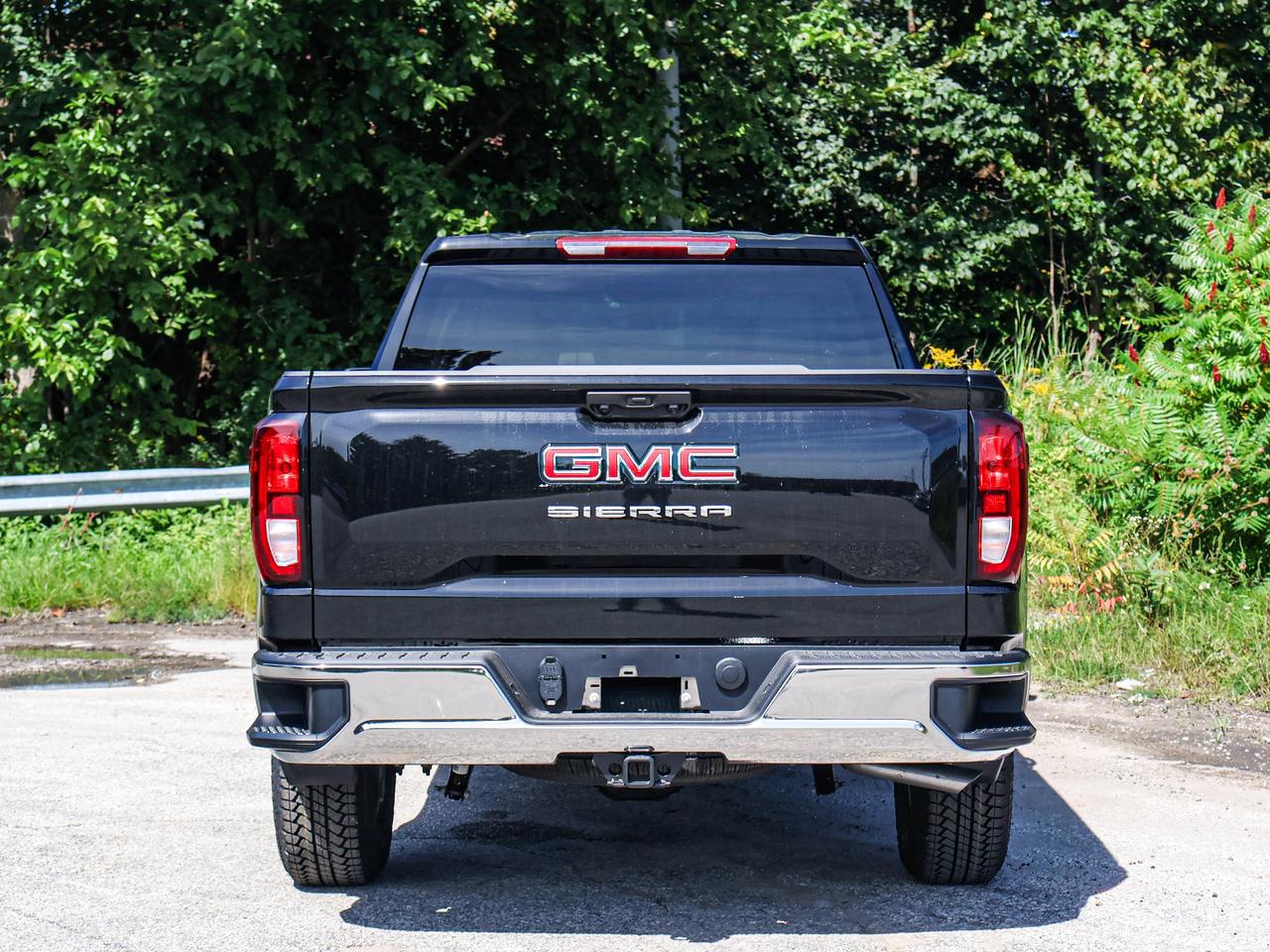 2026 GMC Sierra 1500 PRO Photo