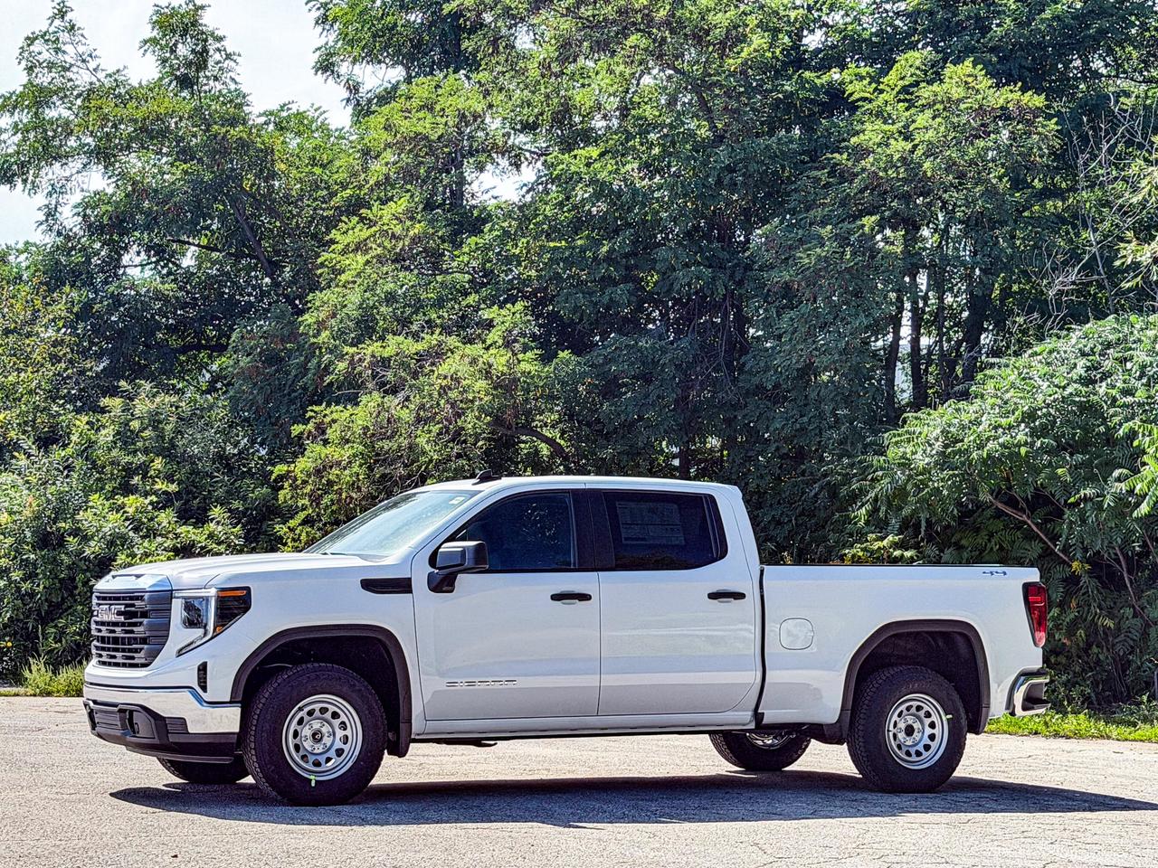 2026 GMC Sierra 1500 PRO Photo