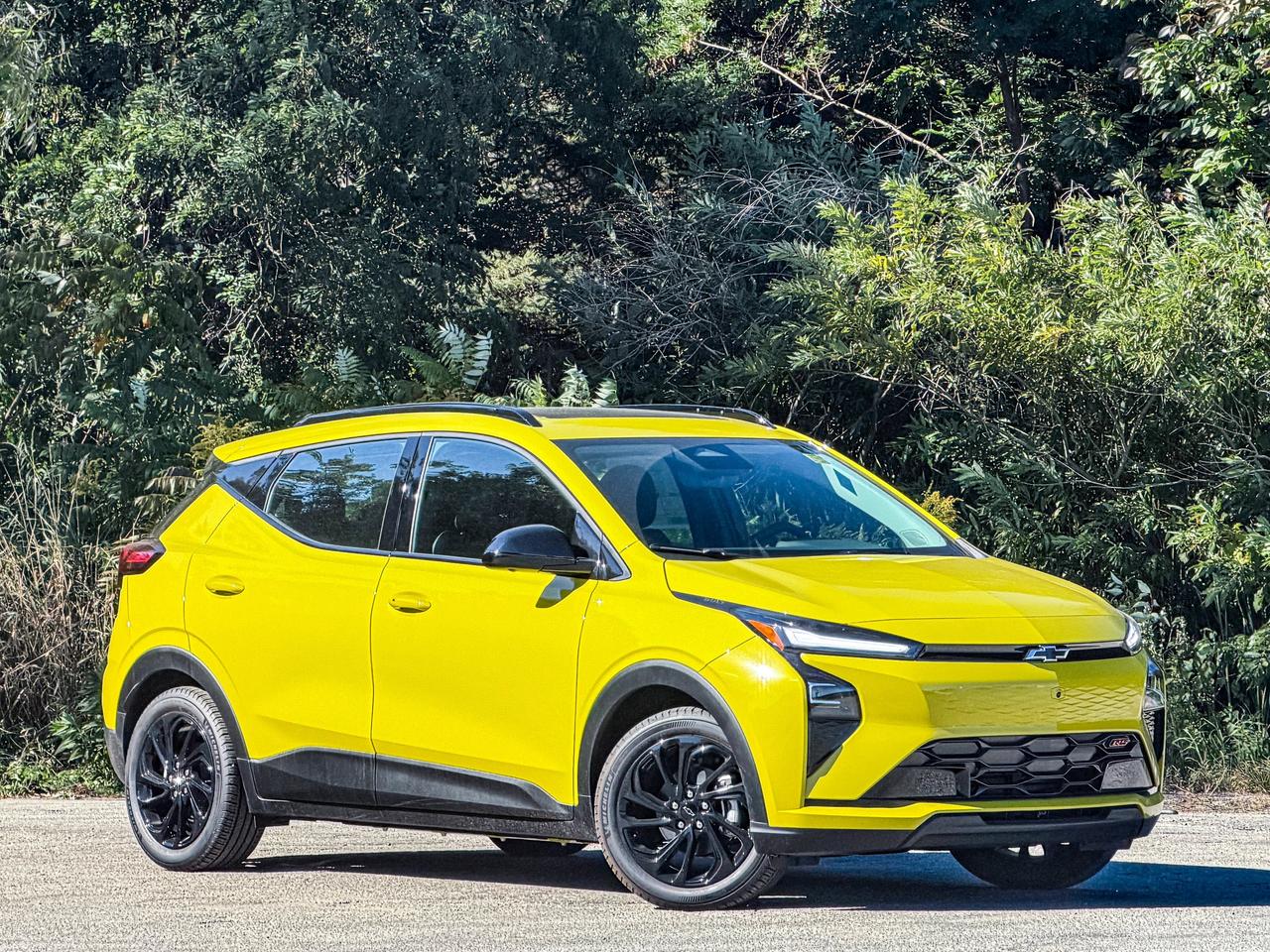 2027 Chevrolet Bolt RS Photo