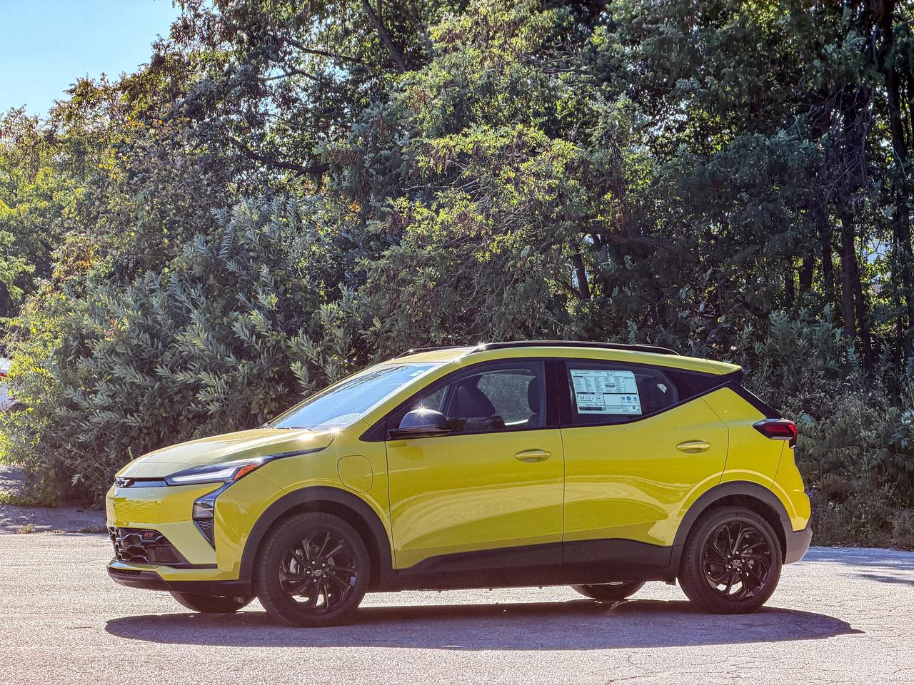 2027 Chevrolet Bolt RS Photo