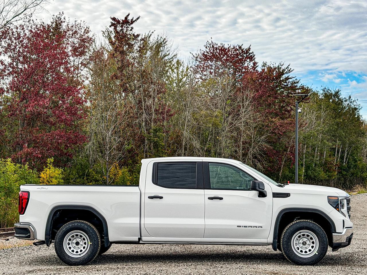 2026 GMC Sierra 1500 PRO Photo4