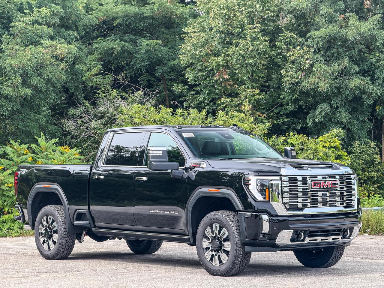 2026 GMC SIERRA 2500HD DENALI Photo4