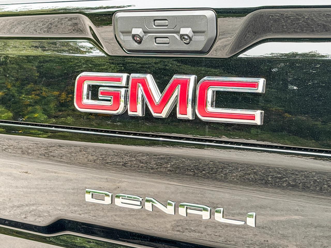 2026 GMC SIERRA 2500HD DENALI Photo