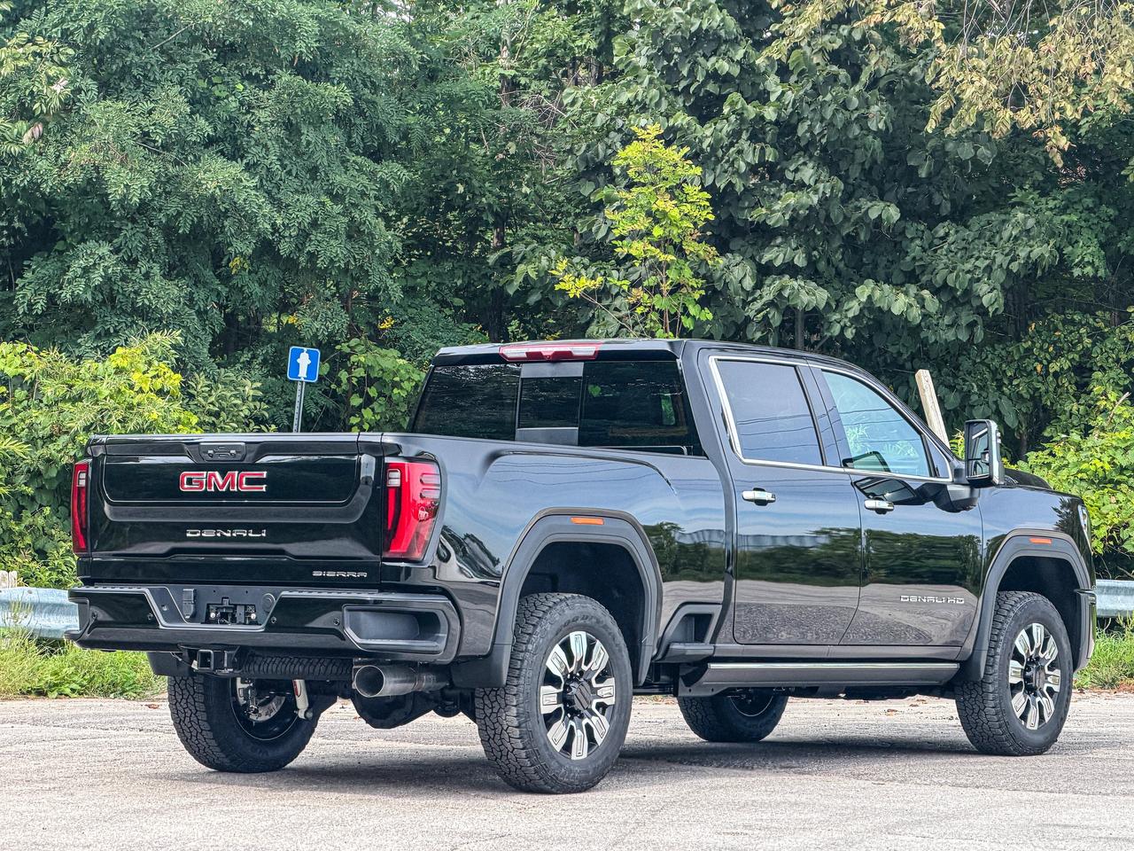 2026 GMC SIERRA 2500HD DENALI Photo