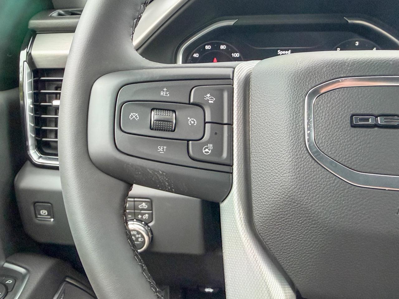 2026 GMC SIERRA 2500HD DENALI Photo