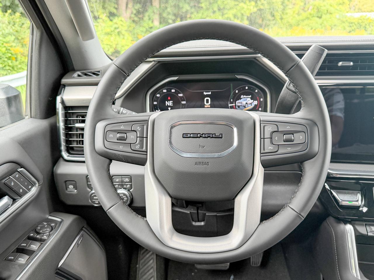 2026 GMC SIERRA 2500HD DENALI Photo