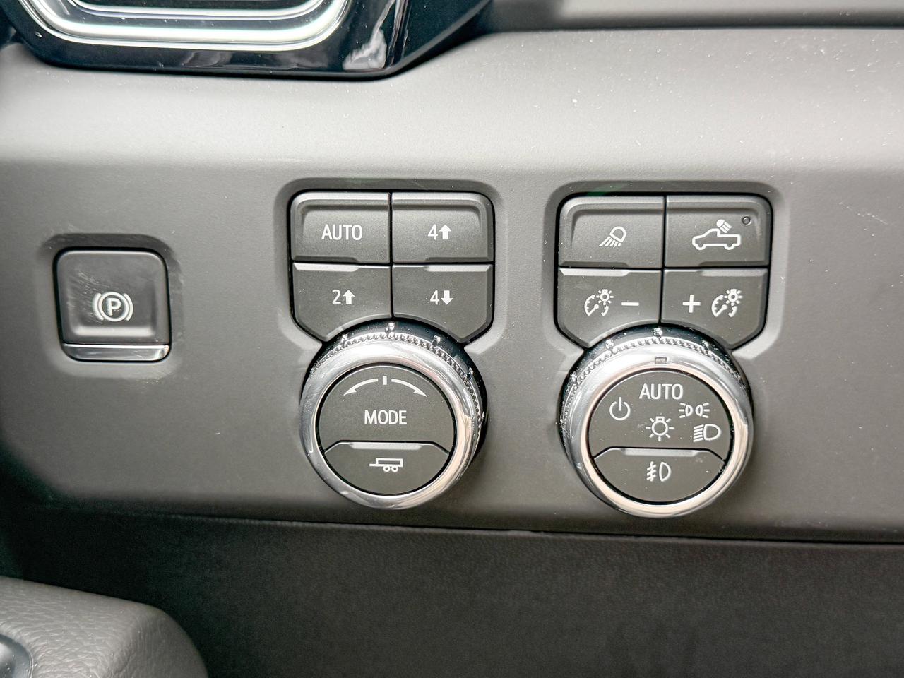 2026 GMC SIERRA 2500HD DENALI Photo