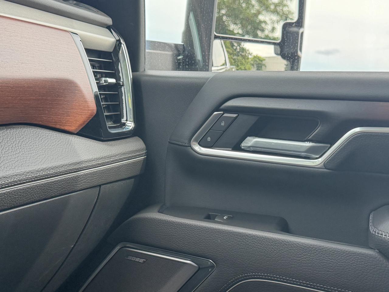 2026 GMC SIERRA 2500HD DENALI Photo