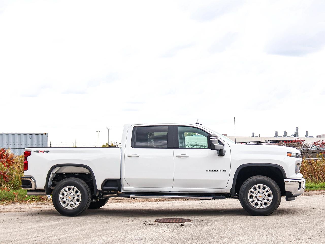 2026 Chevrolet Silverado 3500HD LT Photo