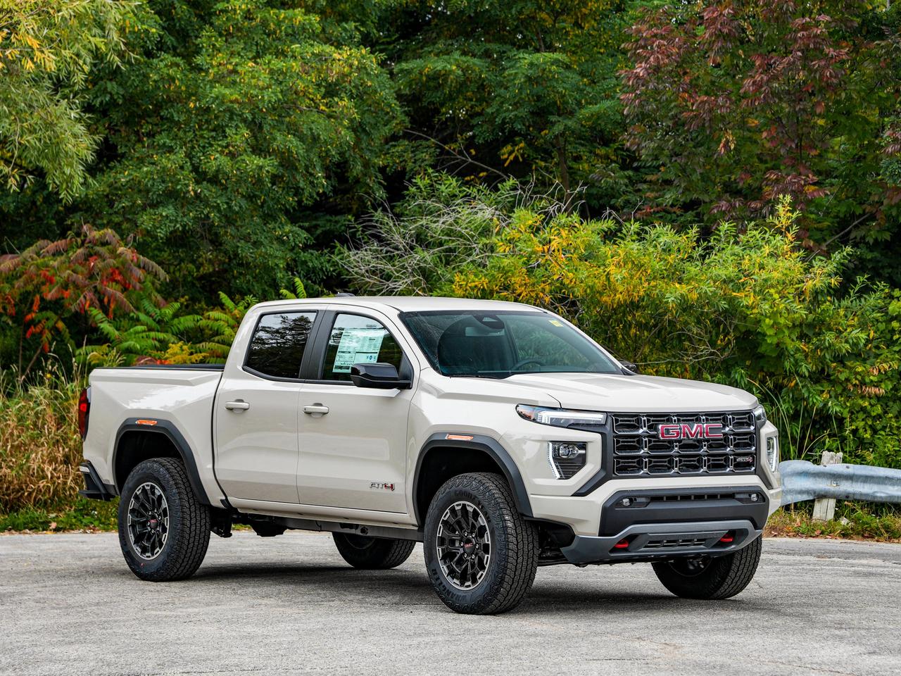 2026 GMC Canyon AT4 Photo