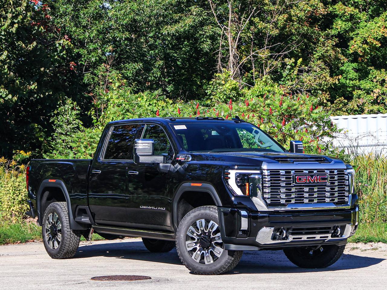 2026 GMC Sierra 3500HD Denali Photo1