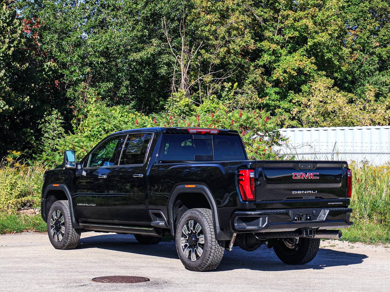 2026 GMC Sierra 3500HD Denali Photo