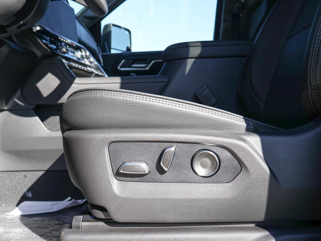 2026 GMC Sierra 3500HD Denali Photo