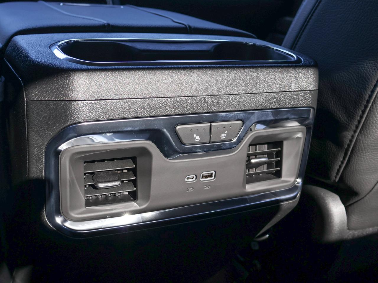 2026 GMC Sierra 3500HD Denali Photo