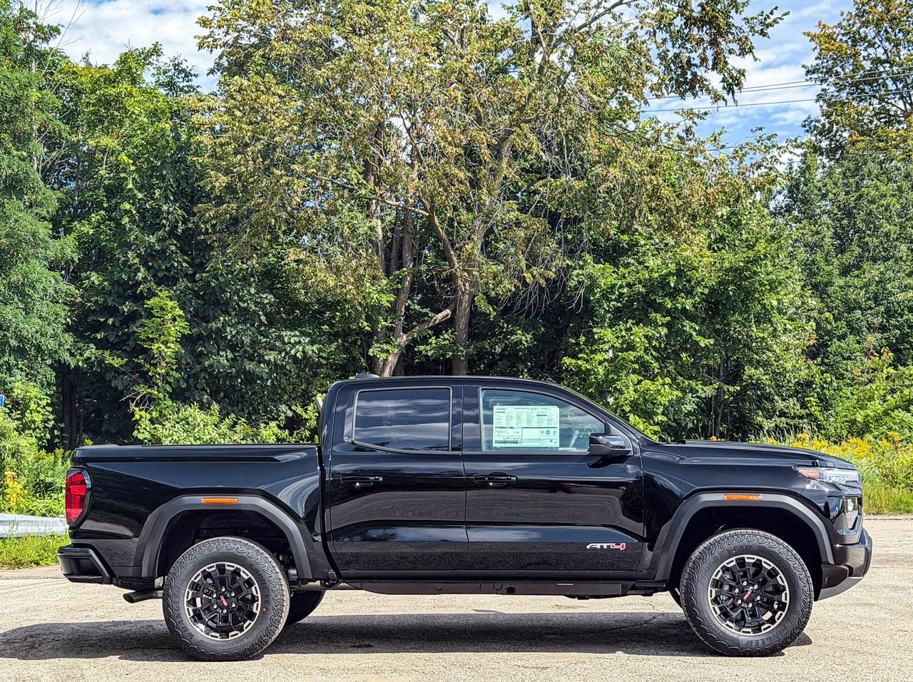 2026 GMC Canyon AT4 Photo