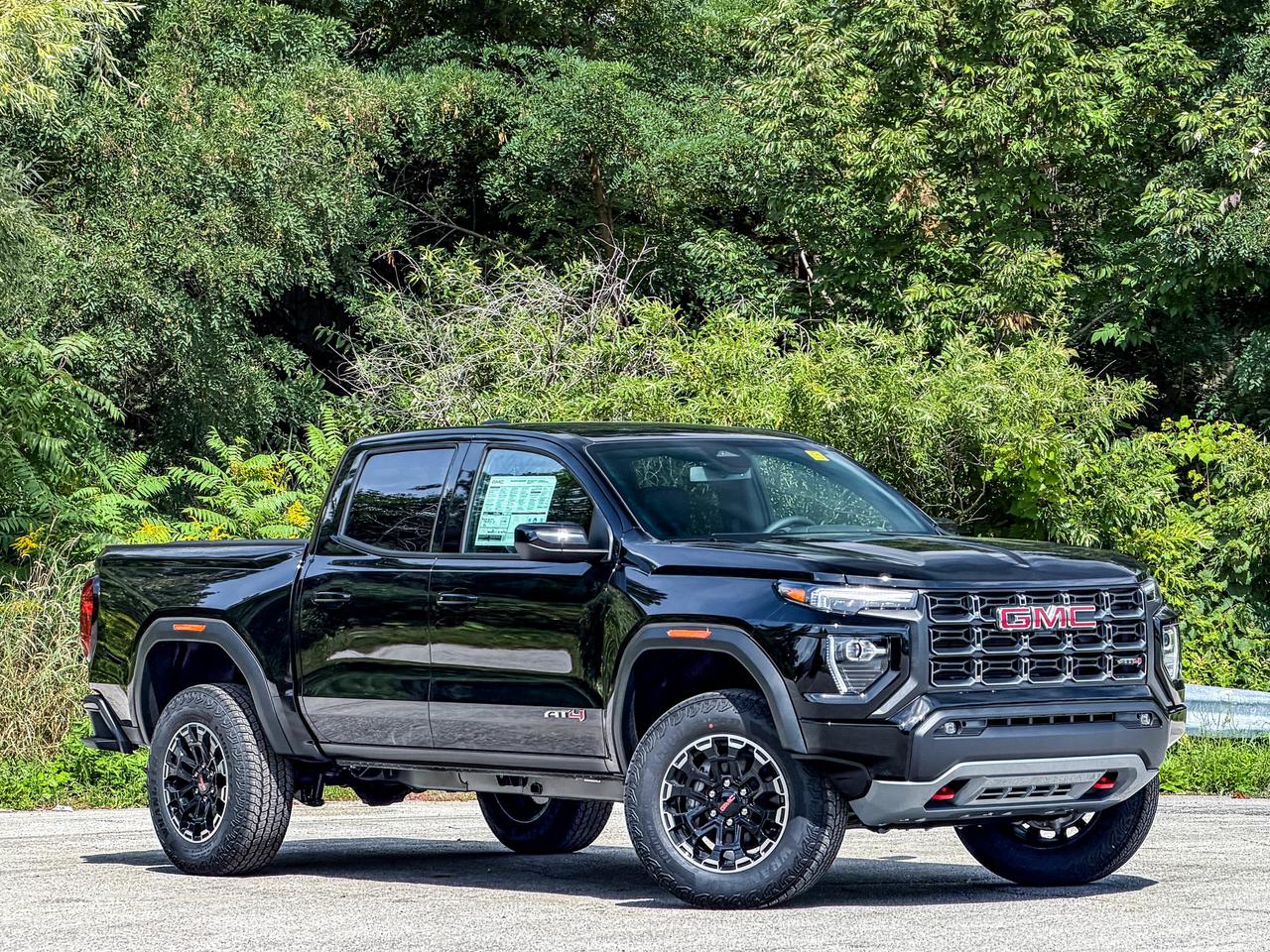 2026 GMC Canyon AT4 Photo5
