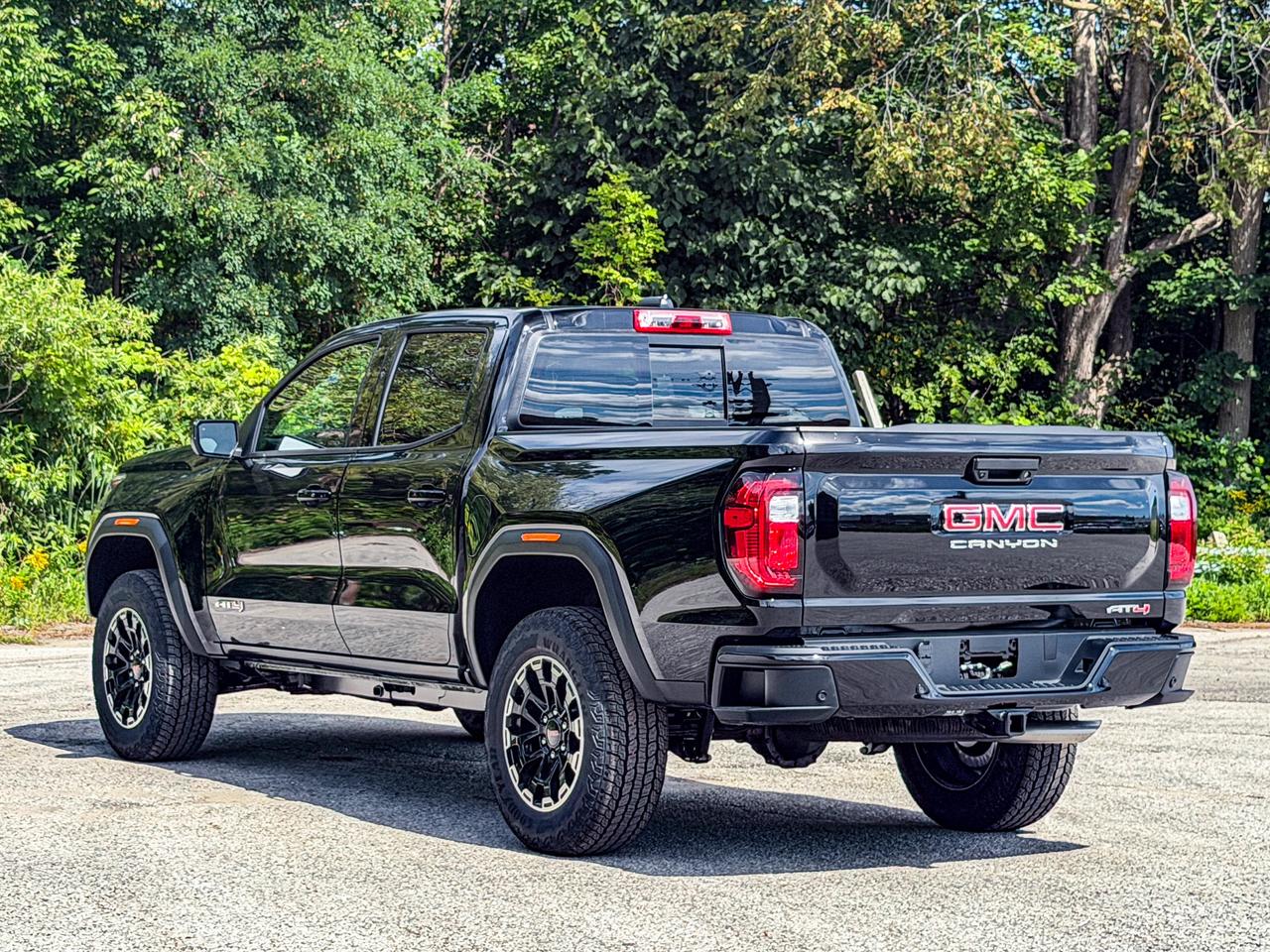 2026 GMC Canyon AT4 Photo