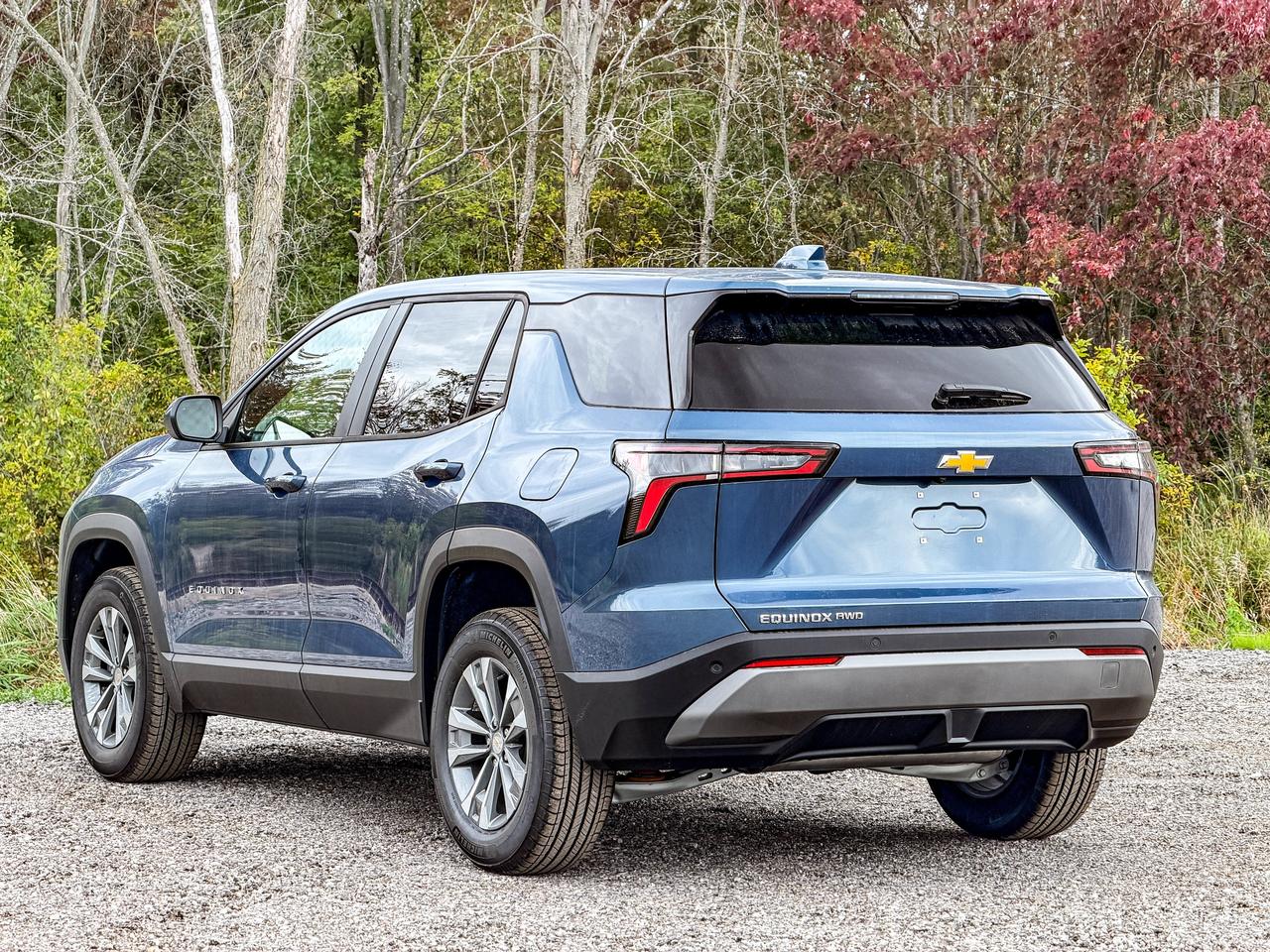 2027 Chevrolet Equinox AWD LT Photo