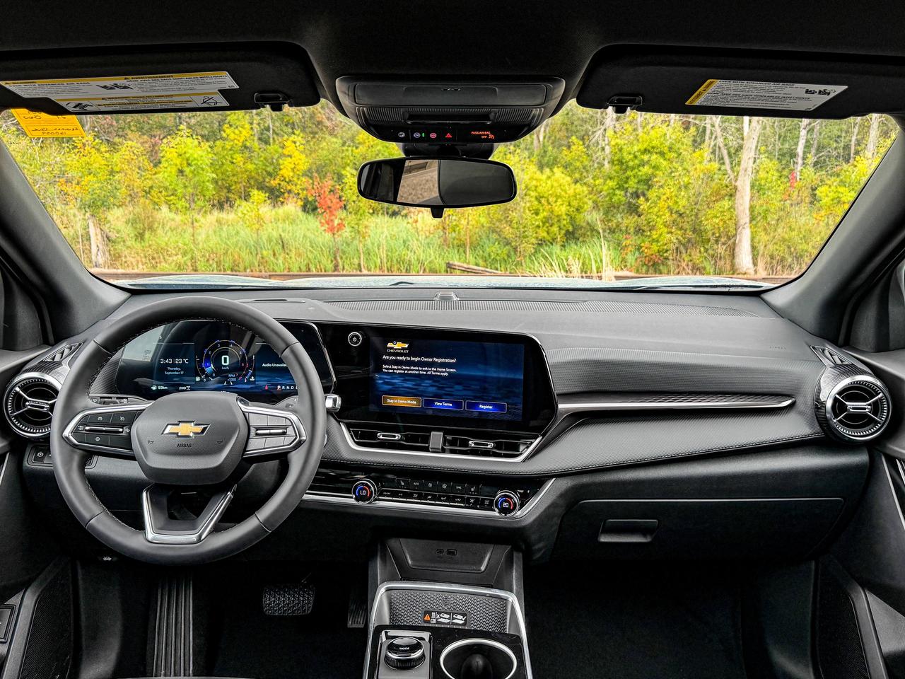2027 Chevrolet Equinox AWD LT Photo