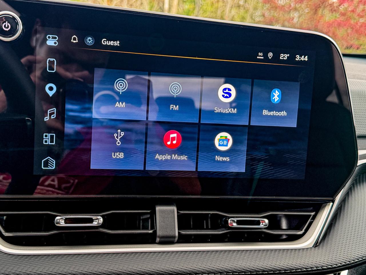 2027 Chevrolet Equinox AWD LT Photo