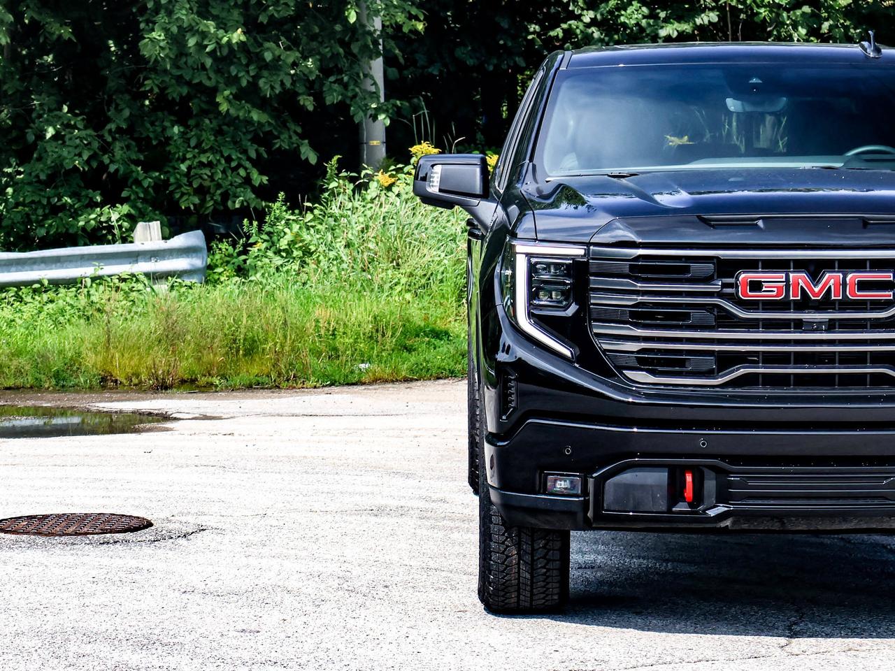 2026 GMC Sierra 1500 AT4 Photo