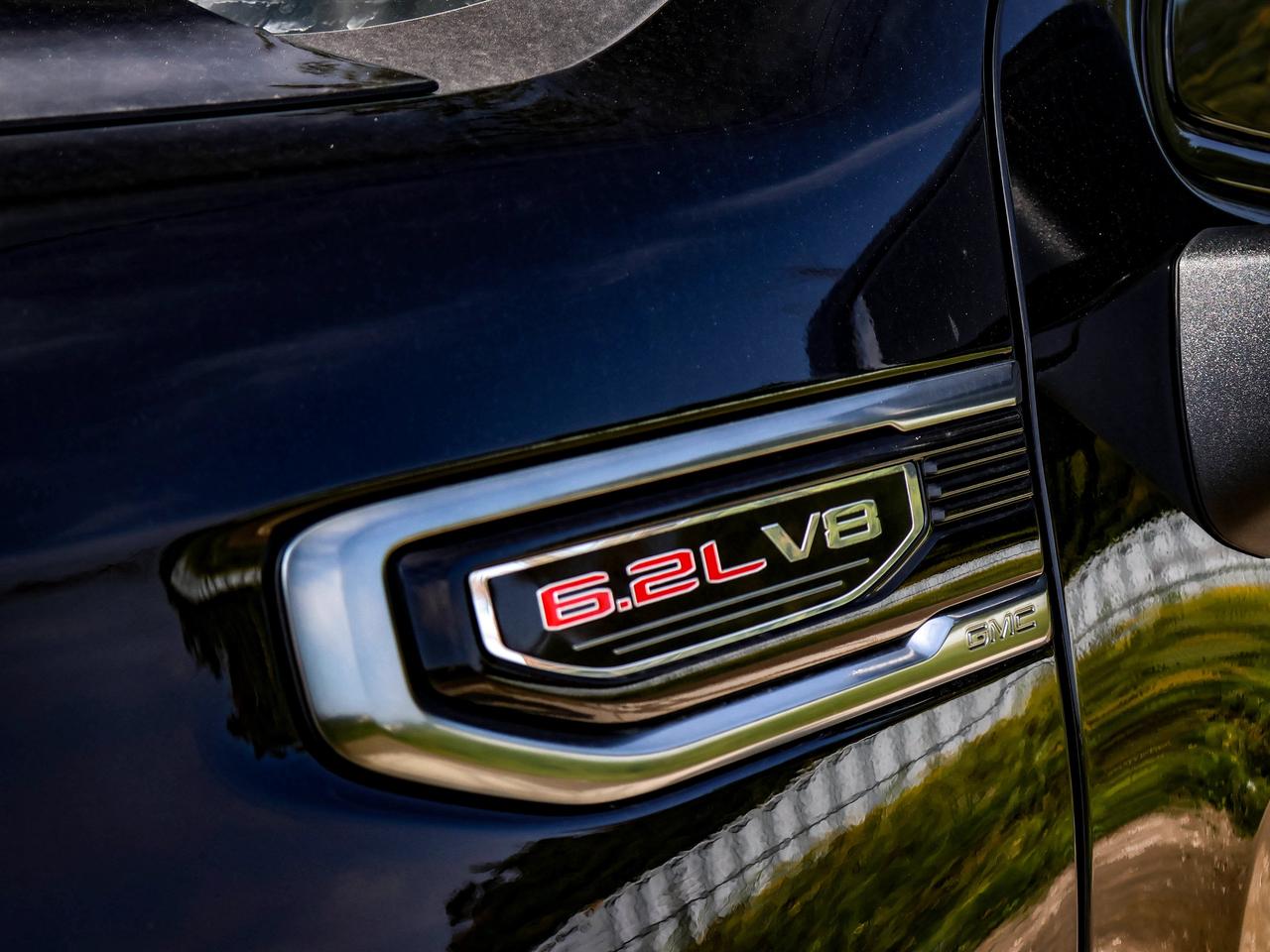 2026 GMC Sierra 1500 AT4 Photo
