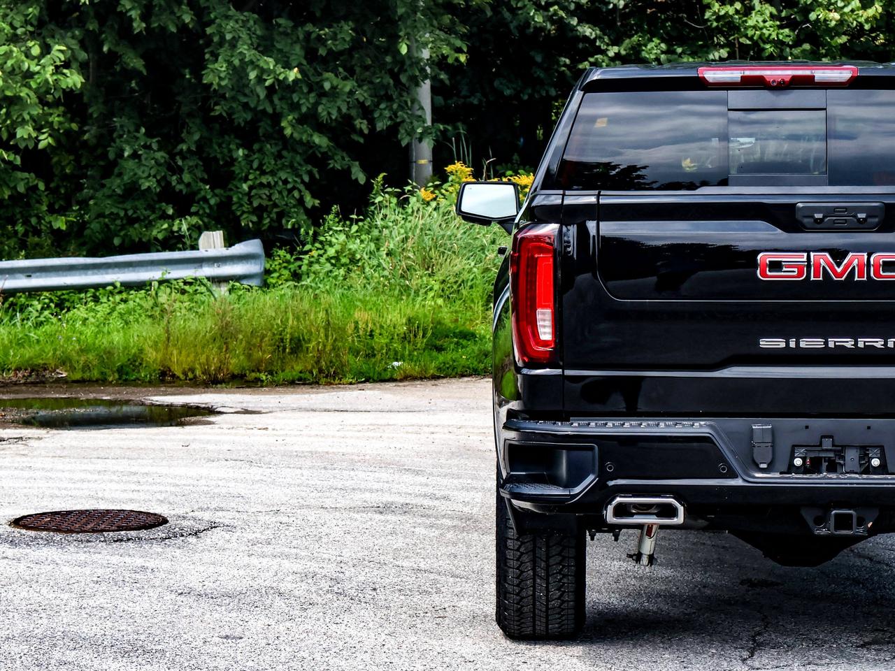 2026 GMC Sierra 1500 AT4 Photo
