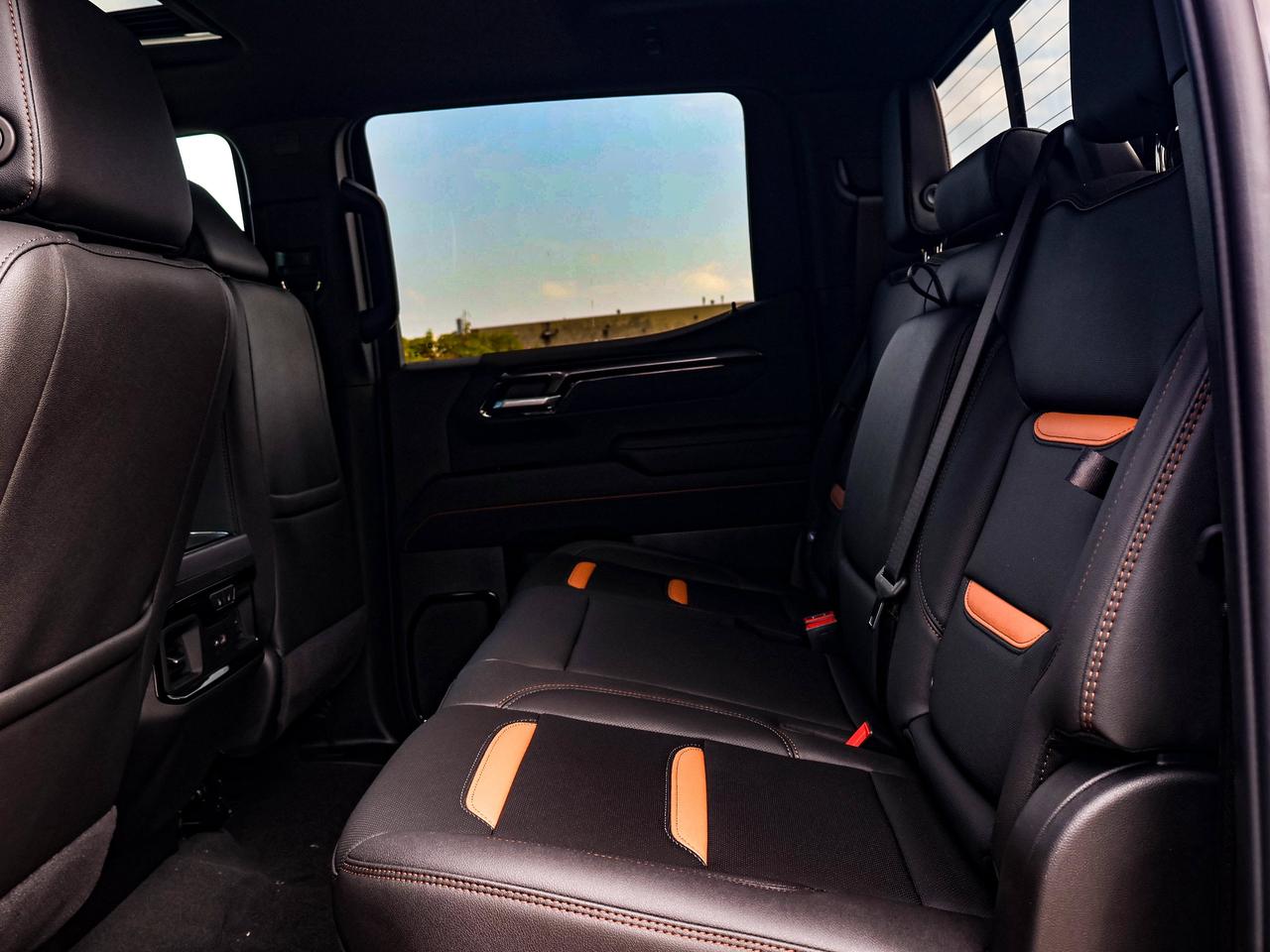 2026 GMC Sierra 1500 AT4 Photo