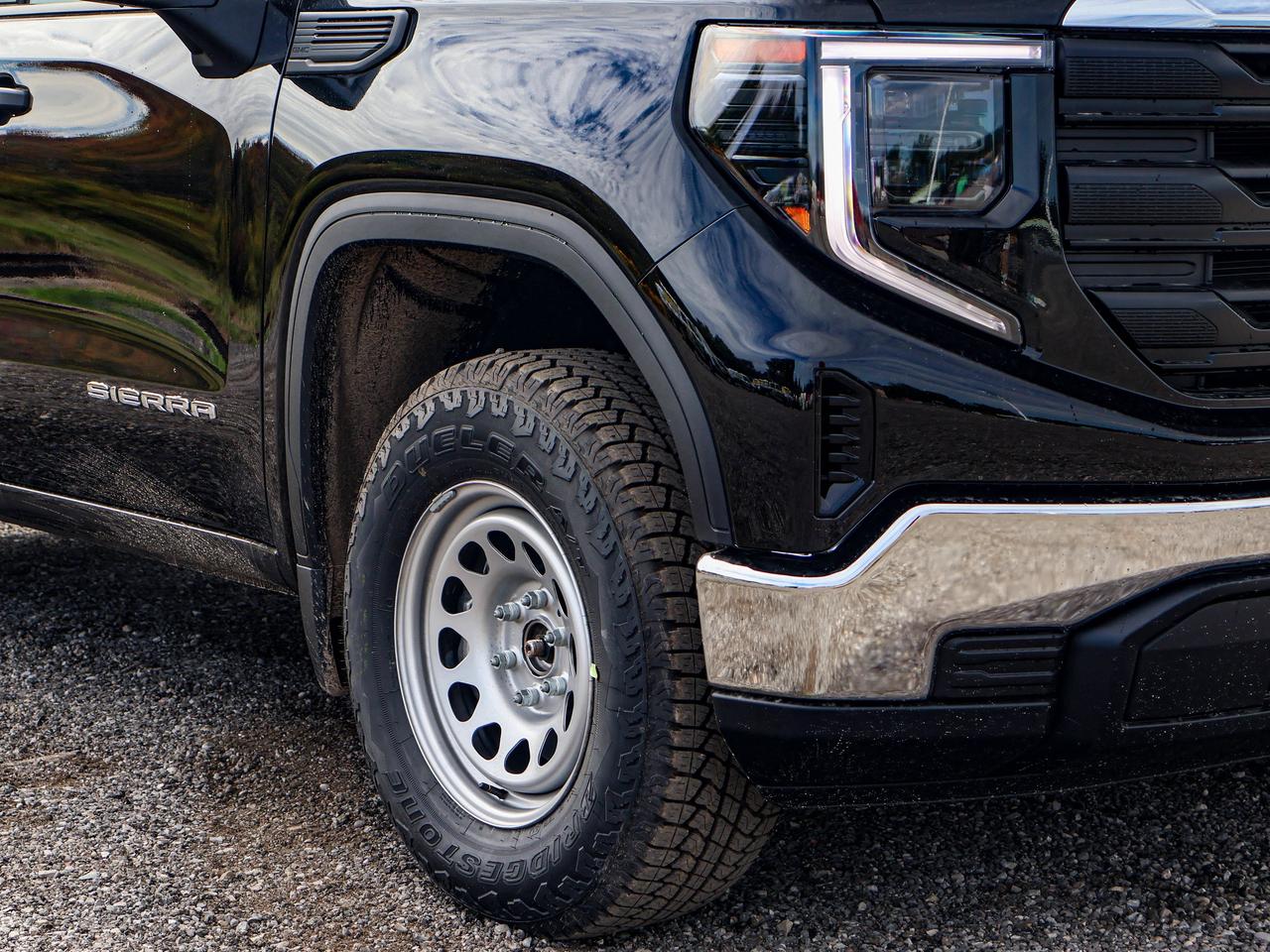 2026 GMC Sierra 1500 PRO Photo3