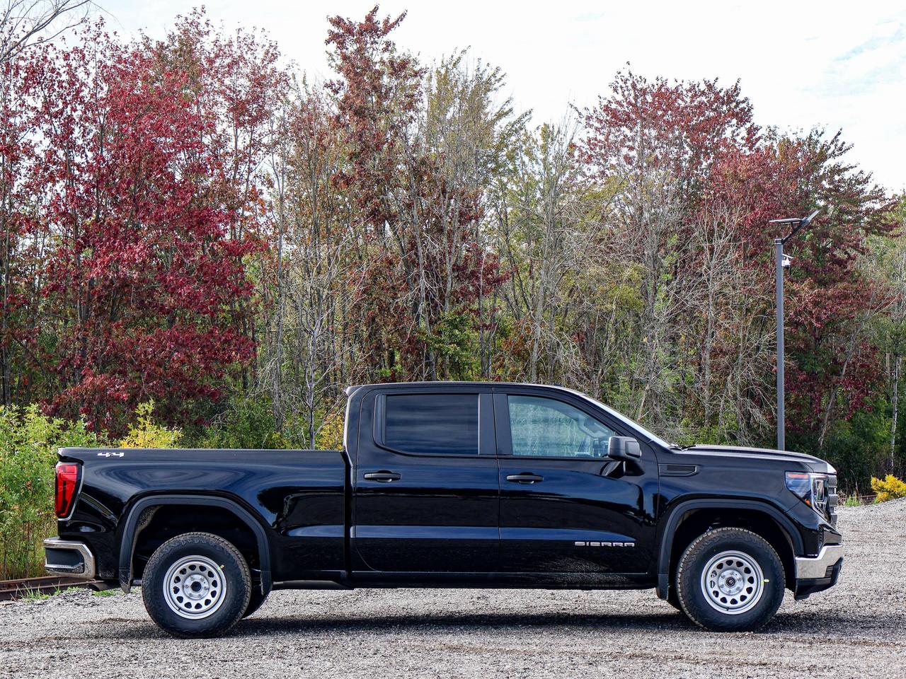2026 GMC Sierra 1500 PRO Photo4