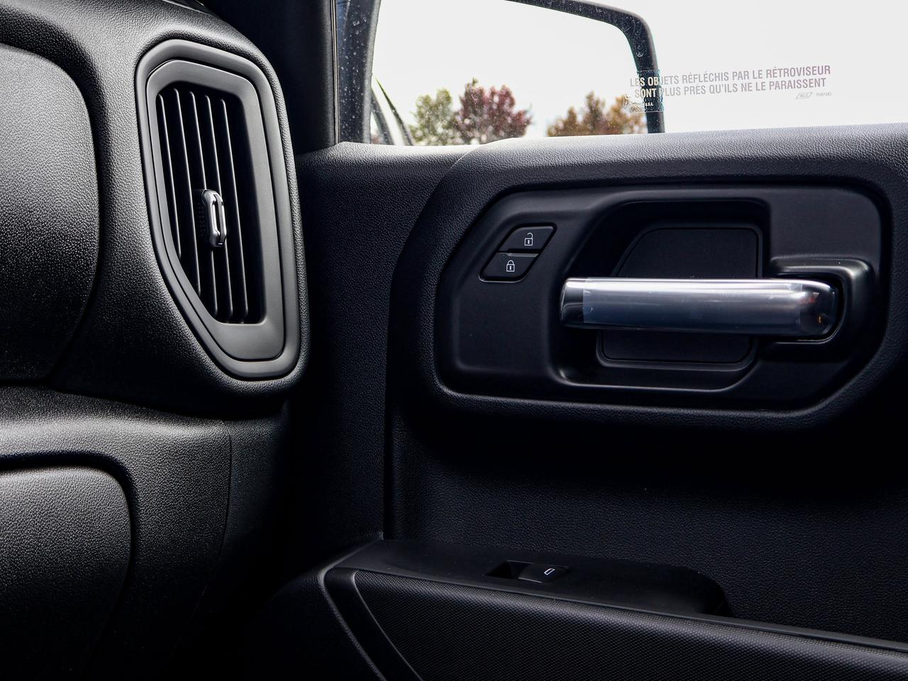 2026 GMC Sierra 1500 PRO Photo