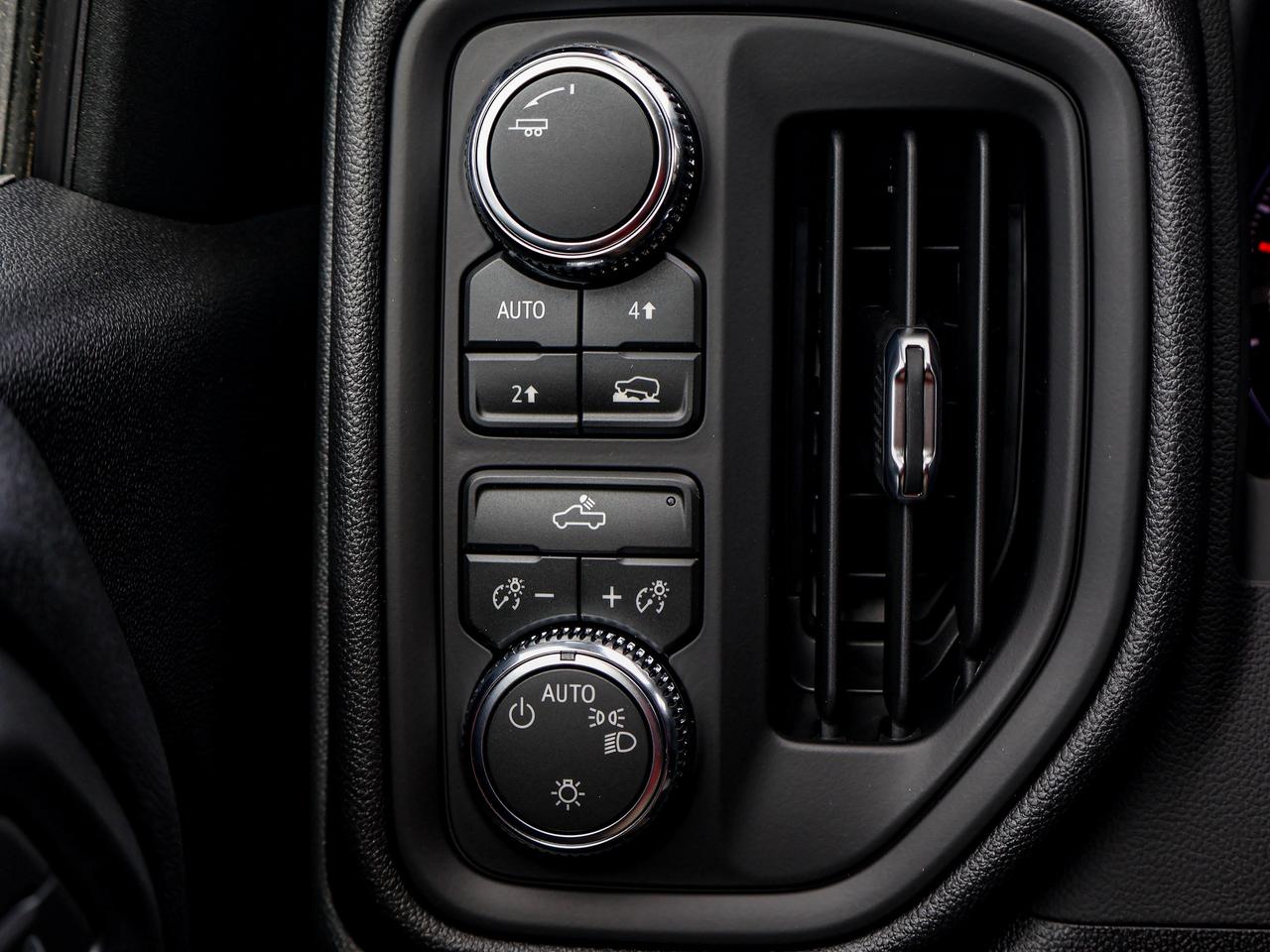 2026 GMC Sierra 1500 PRO Photo