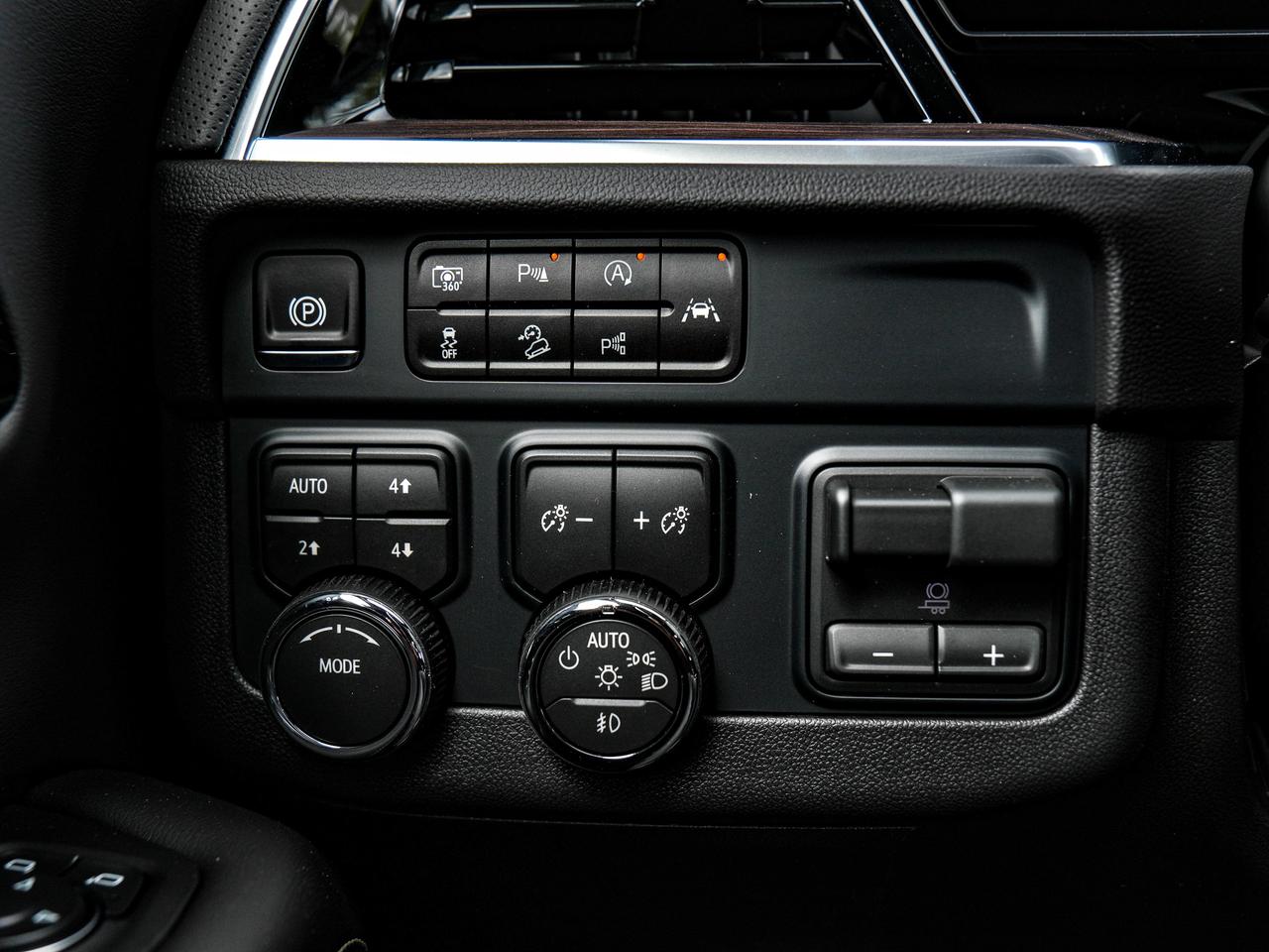 2026 Chevrolet Tahoe Premier Photo