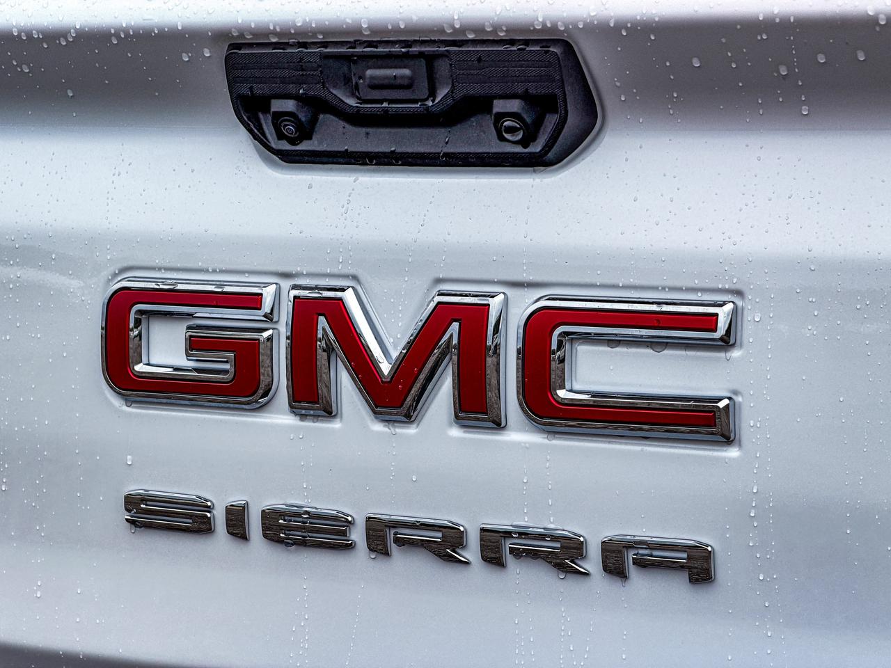2026 GMC Sierra 3500HD SLE Photo