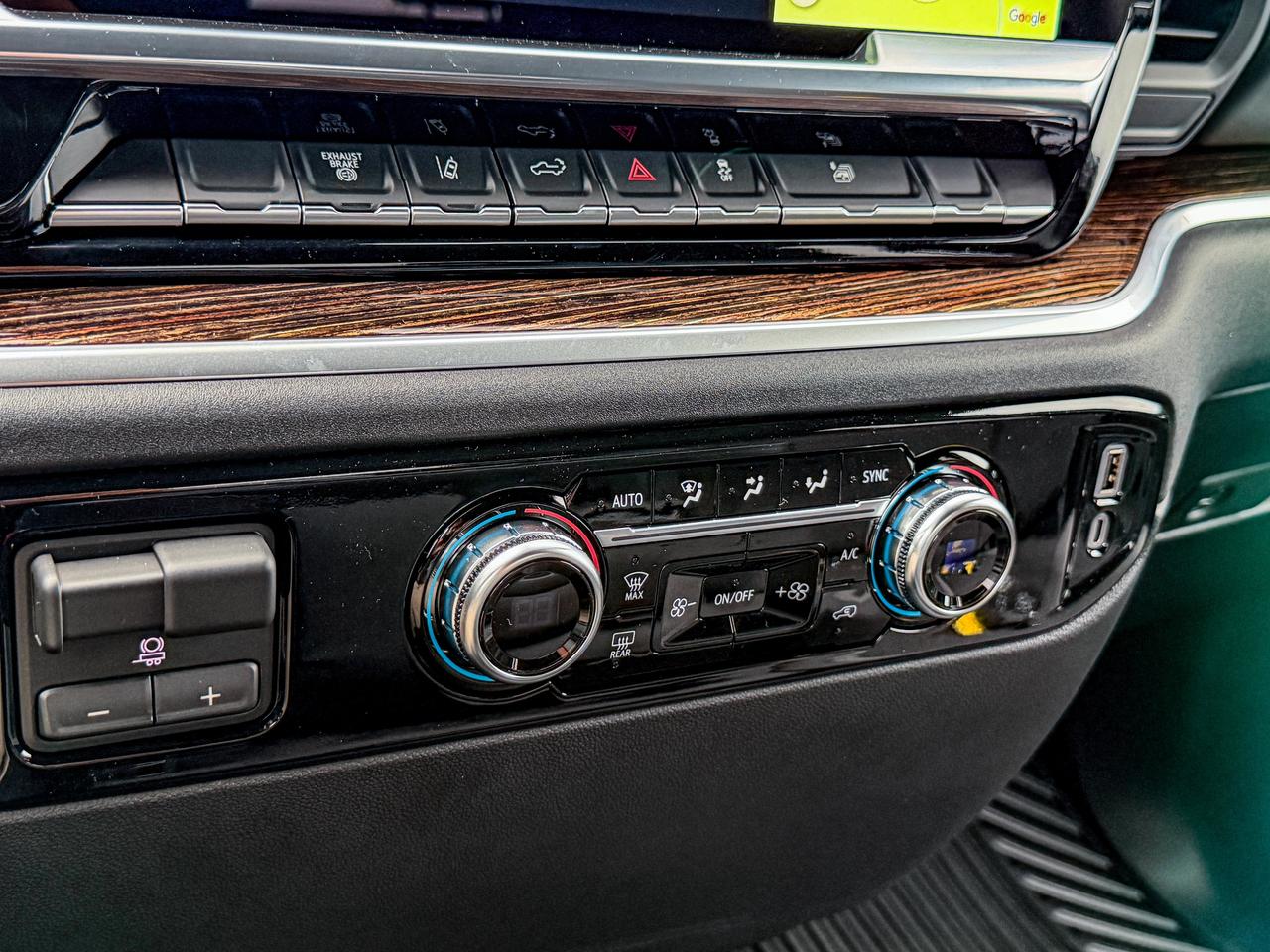 2026 GMC Sierra 3500HD SLE Photo