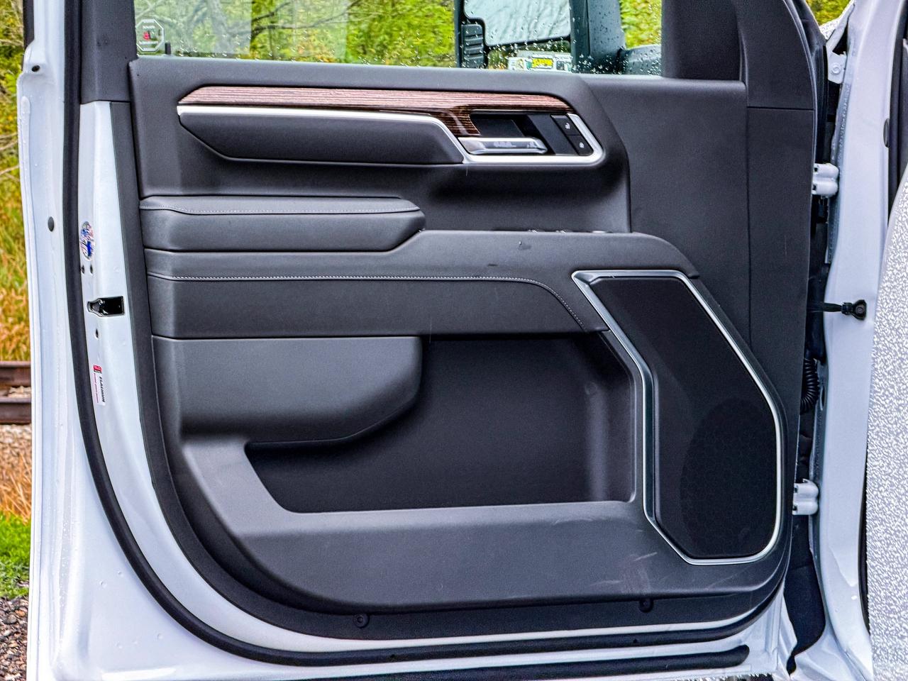 2026 GMC Sierra 3500HD SLE Photo