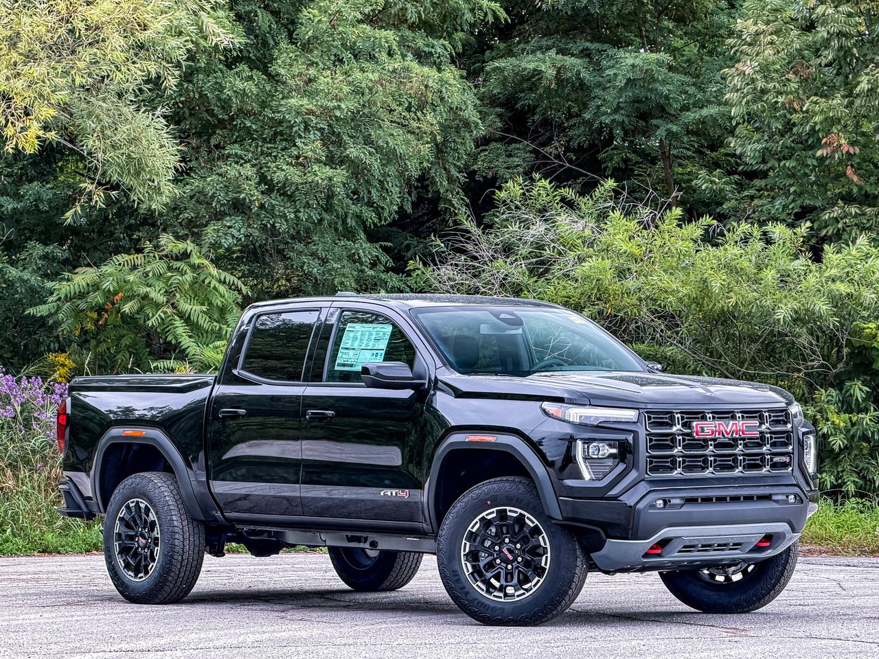 2026 GMC Canyon AT4 Photo5